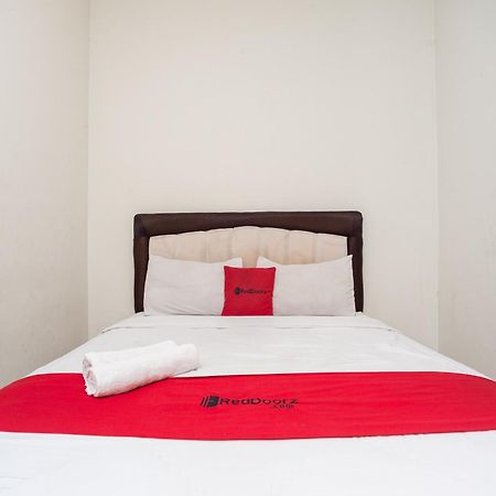 RedDoorz Plus near RS PMI Bogor Exterior foto